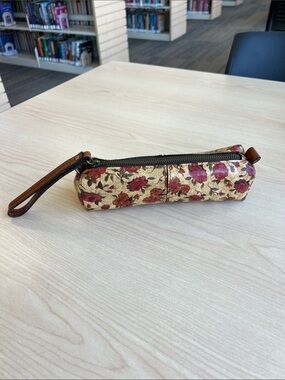 Patricia Nash floral print oblong pencil pouch makeup case zippered wristlet